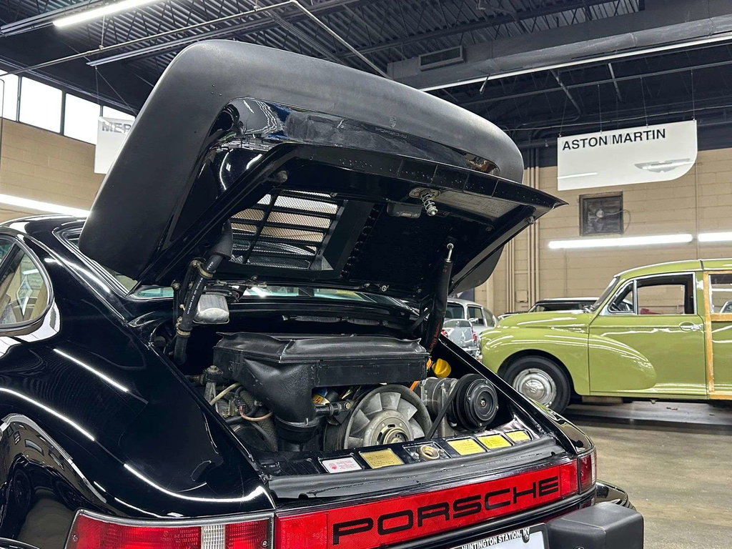 Porsche 911 Turbo 3.3 (US)