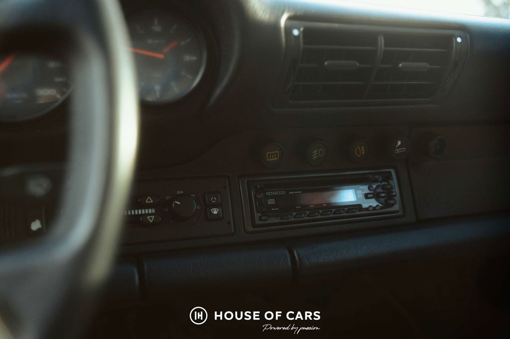 Porsche 964 Carrera 4