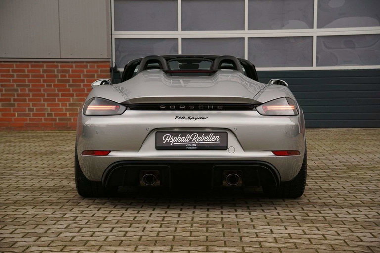 Porsche 718 Spyder