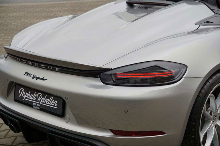 Porsche 718 Spyder