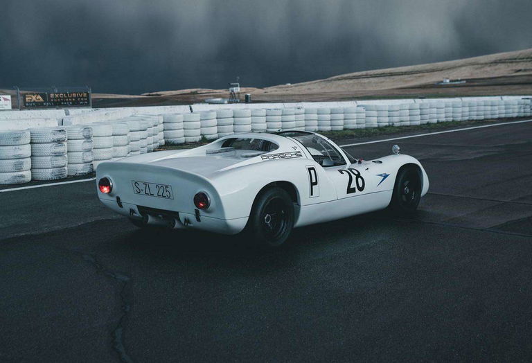 Porsche 910