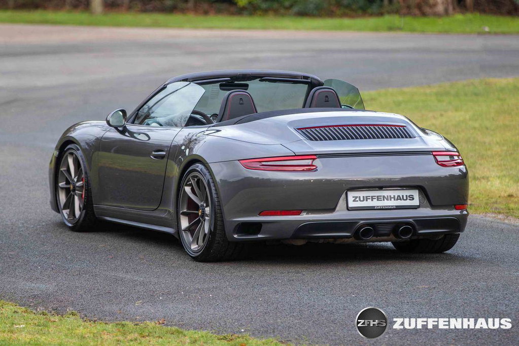 Porsche 991.2 Carrera GTS