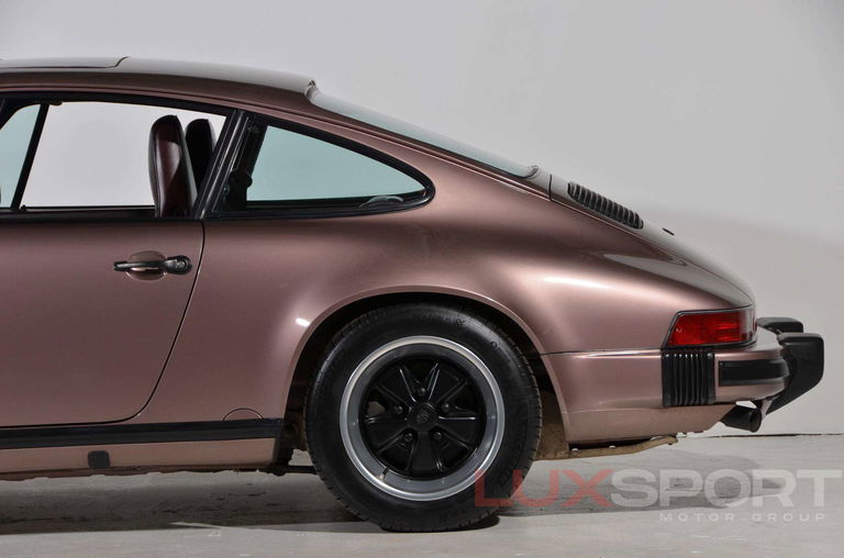 Porsche 911 Carrera 3.2 (US)