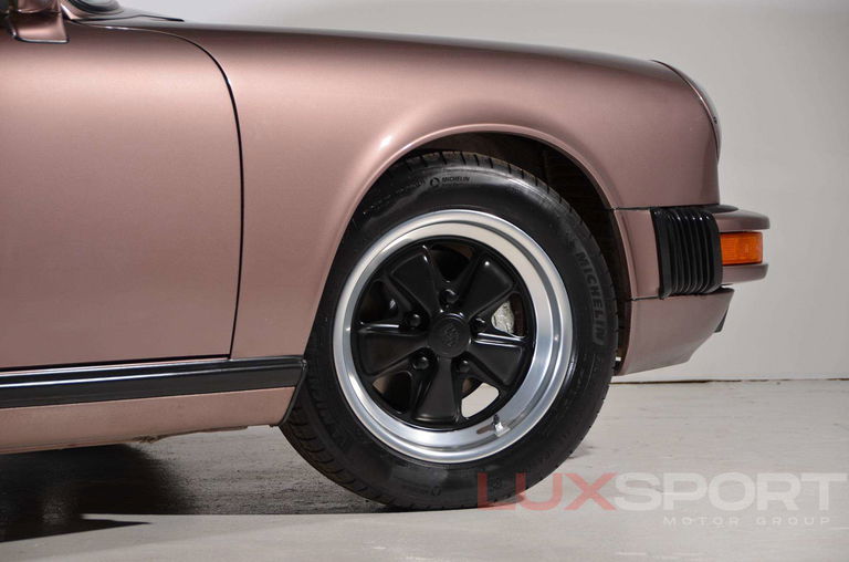 Porsche 911 Carrera 3.2 (US)