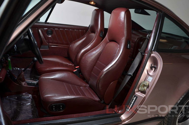 Porsche 911 Carrera 3.2 (US)