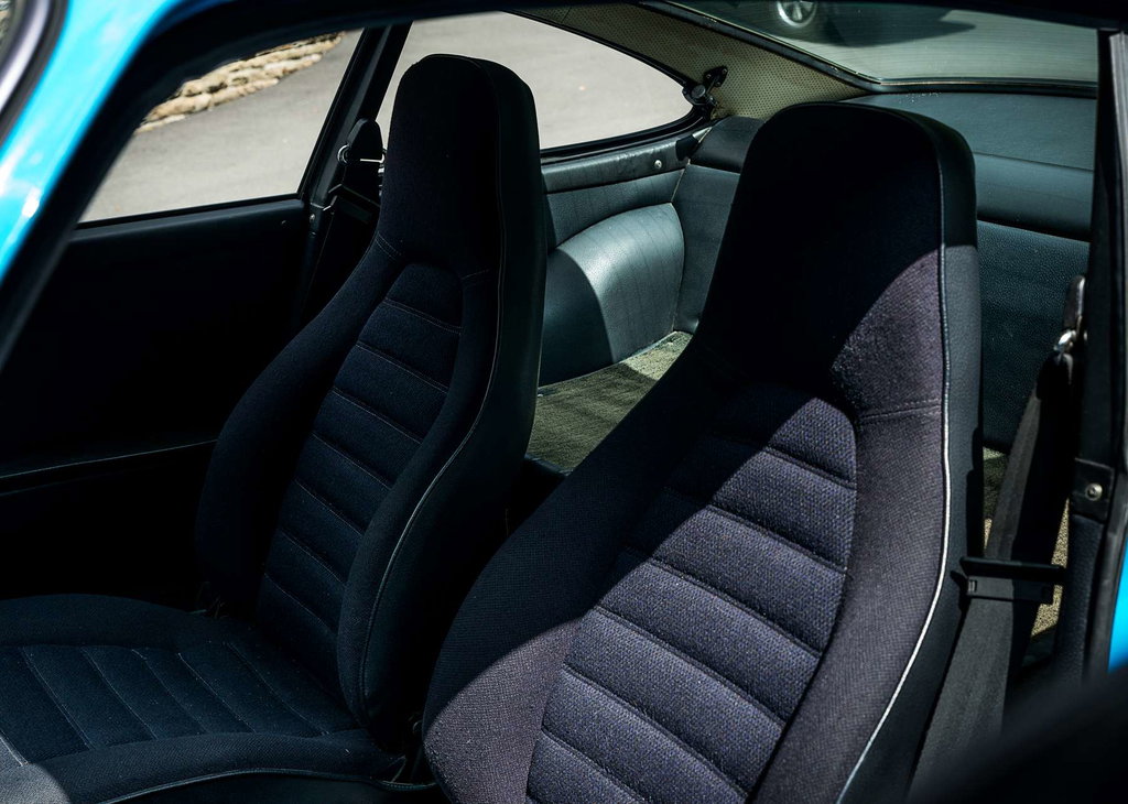 Porsche 911 Carrera 2,7