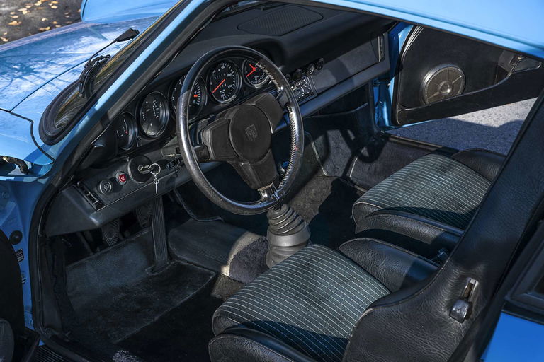 Porsche 911 Carrera 2,7