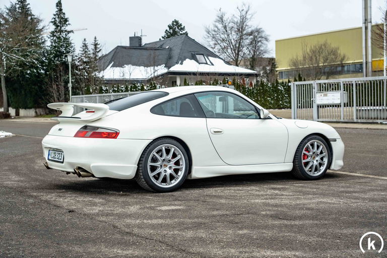 Porsche 996 Carrera 4