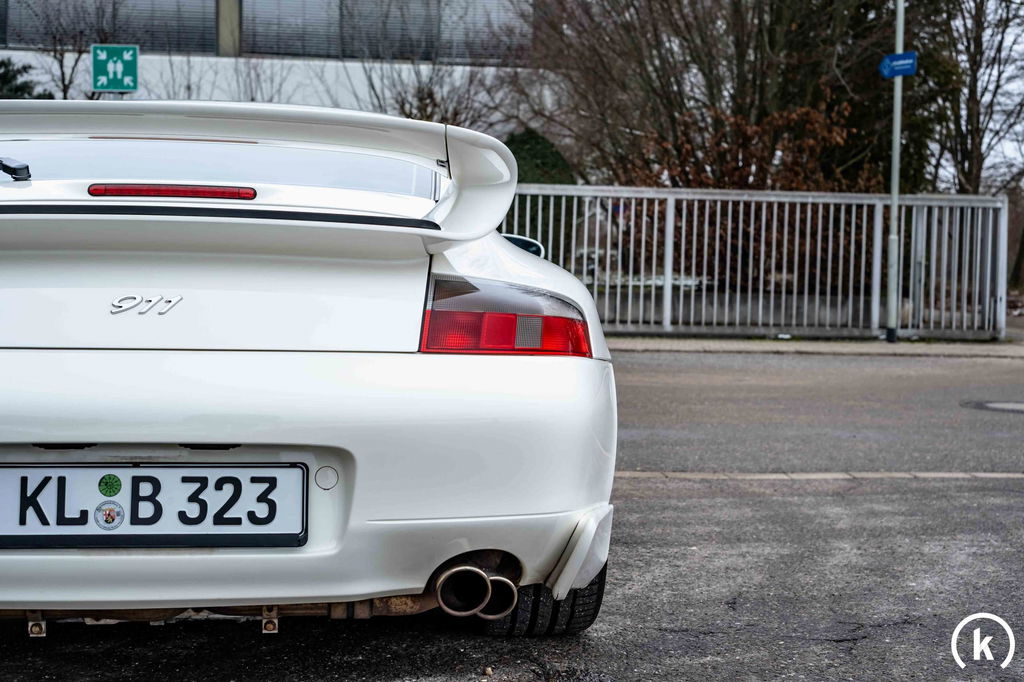 Porsche 996 Carrera 4