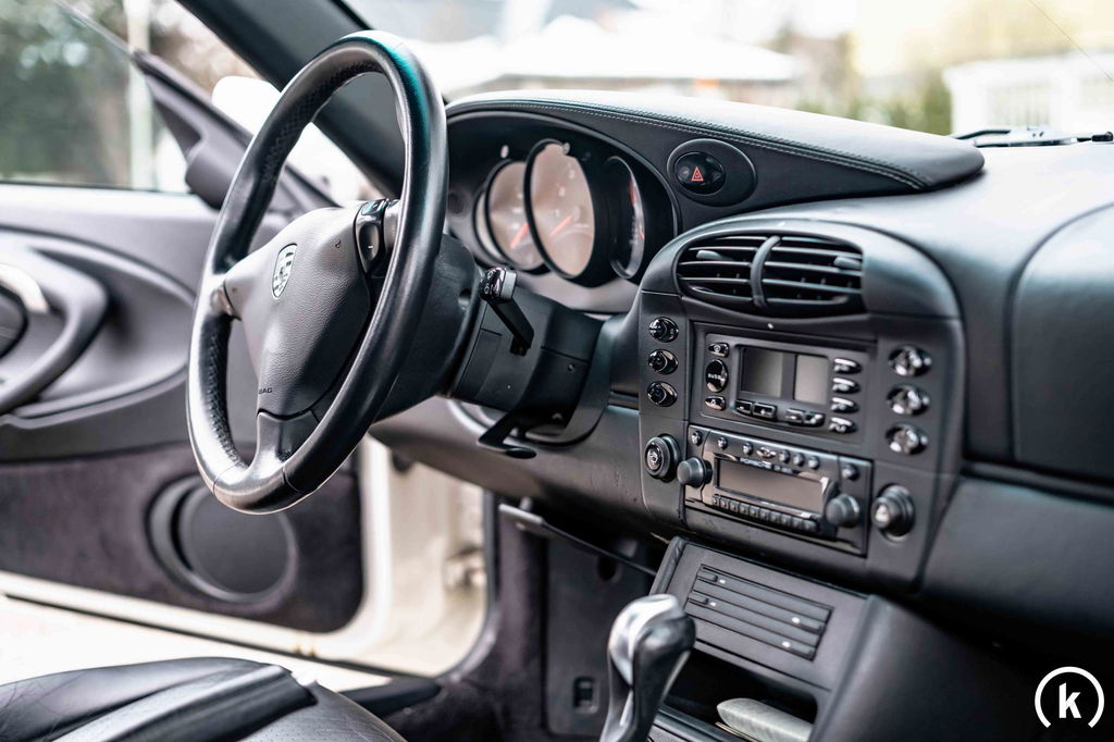 Porsche 996 Carrera 4