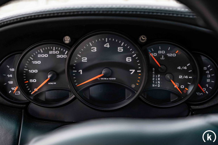 Porsche 996 Carrera 4