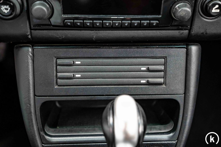 Porsche 996 Carrera 4