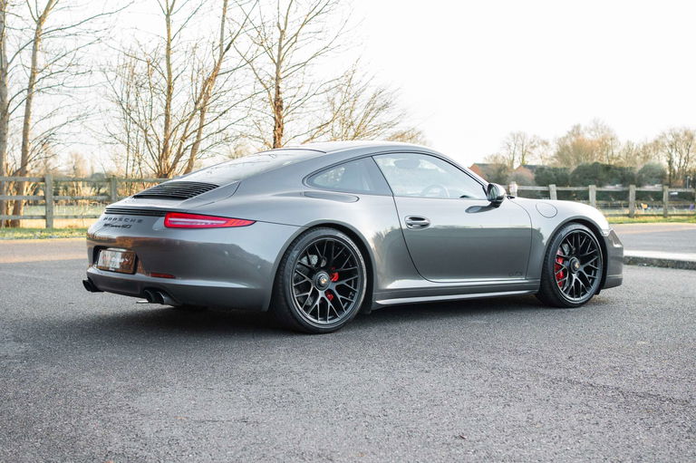 Porsche 991 Carrera GTS