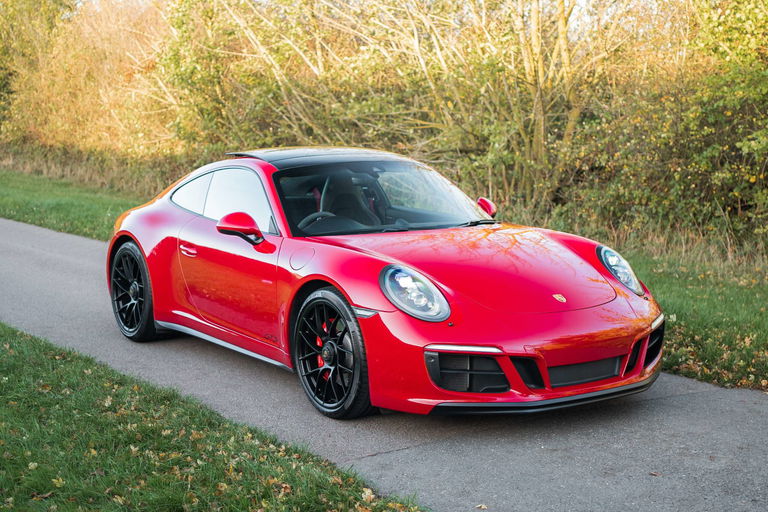 Porsche 991.2 Carrera GTS