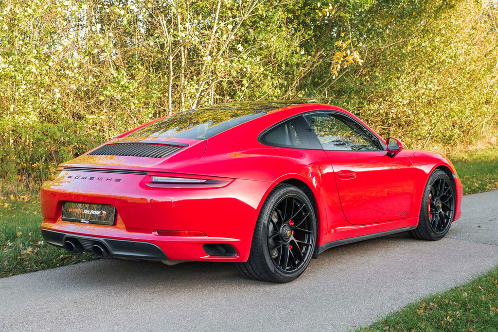 Porsche 991.2 Carrera GTS