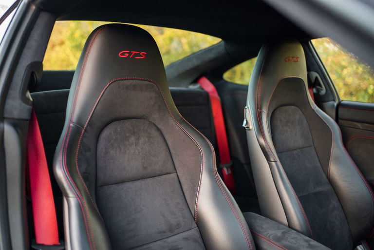 Porsche 991.2 Carrera GTS