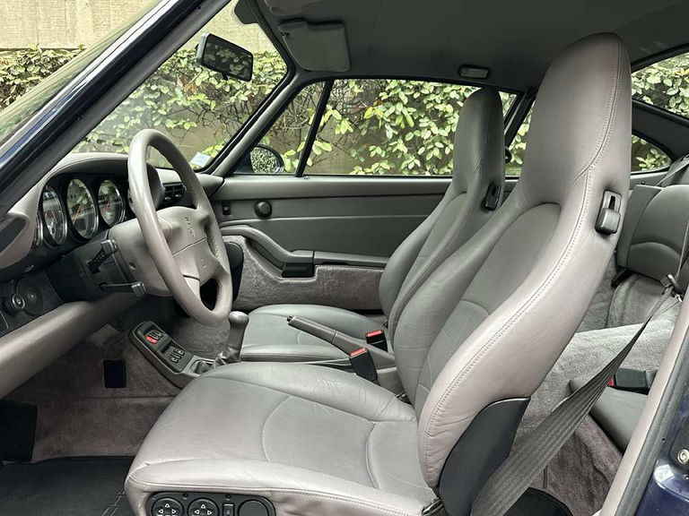 Porsche 993 Carrera 4S