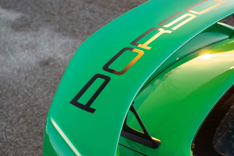 Porsche 718 Cayman GT4