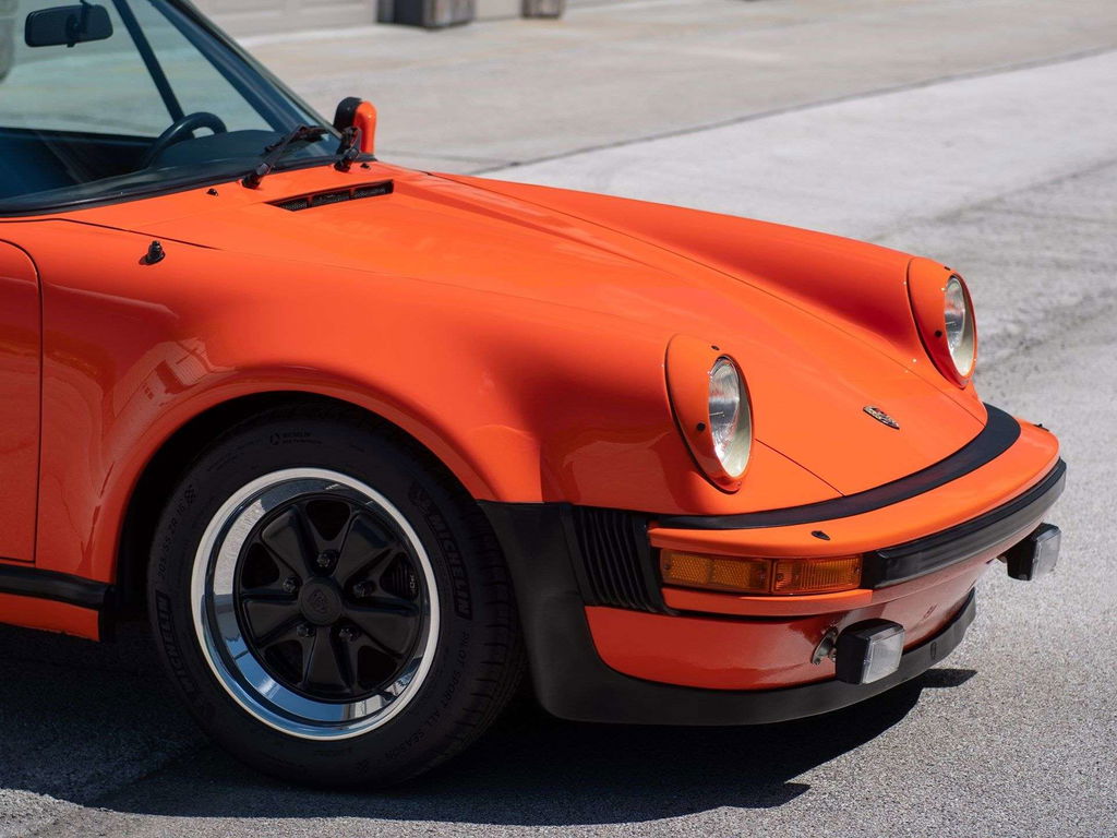 Porsche 911 Turbo 3.3 (US)