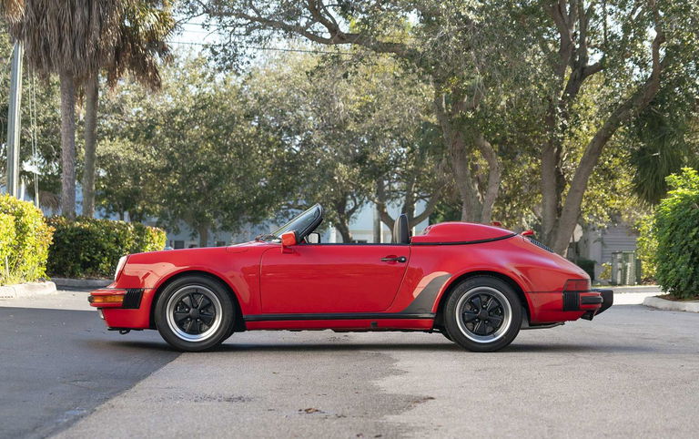 Porsche 911 Carrera 3.2 Speedster (US)