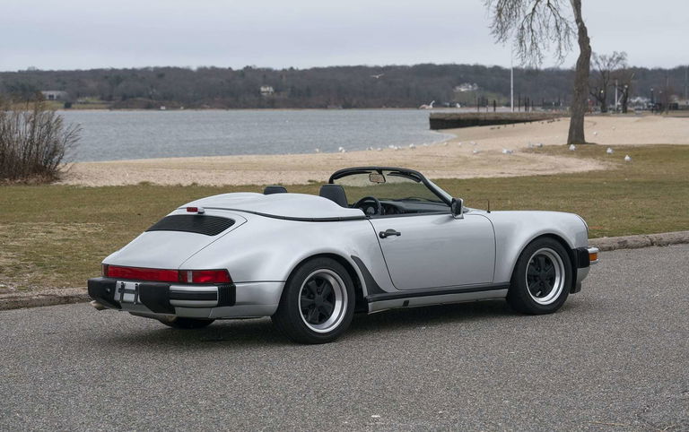 Porsche 911 Carrera 3.2 Speedster (US)