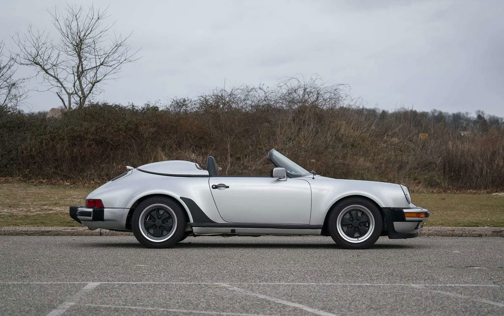 Porsche 911 Carrera 3.2 Speedster (US)