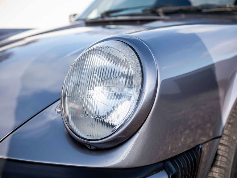 Porsche 911 Carrera 3.2 (US)