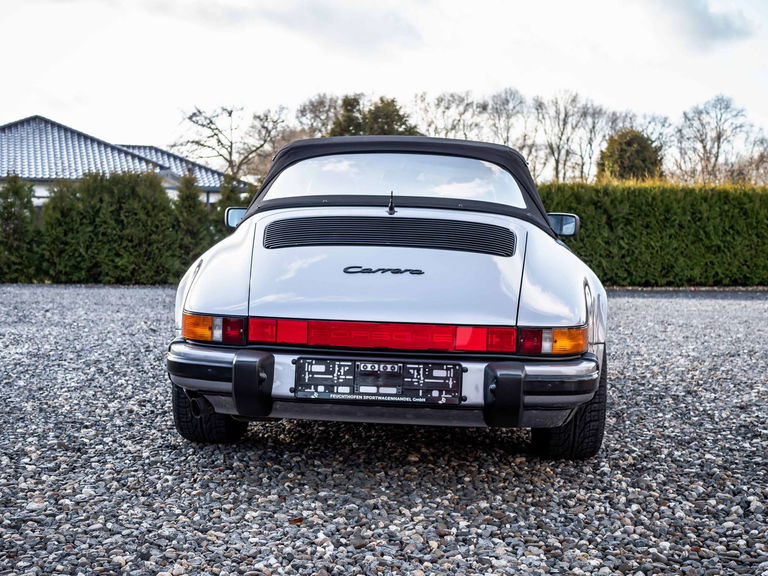 Porsche 911 Carrera 3.2 (US)