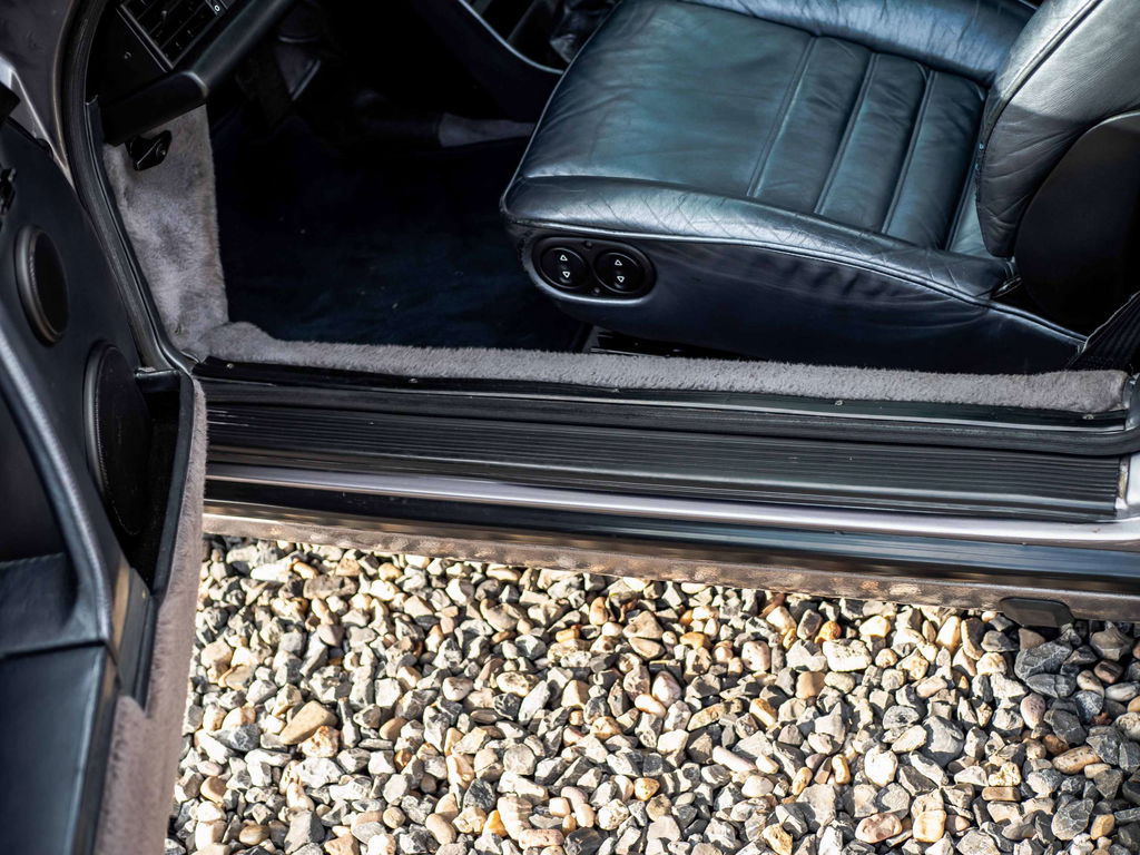 Porsche 911 Carrera 3.2 (US)