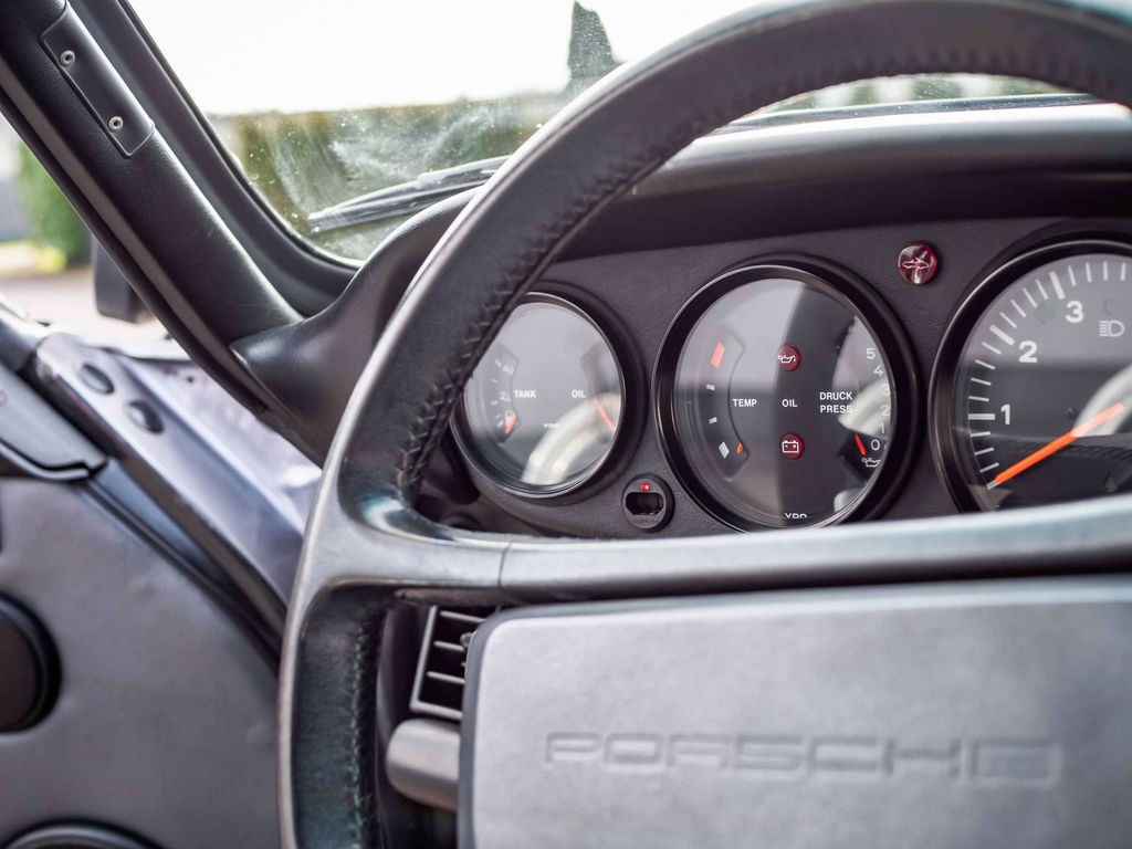Porsche 911 Carrera 3.2 (US)