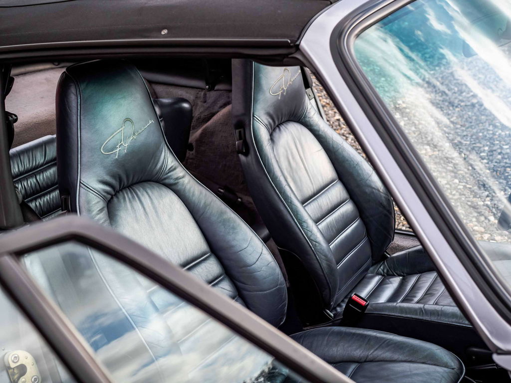 Porsche 911 Carrera 3.2 (US)