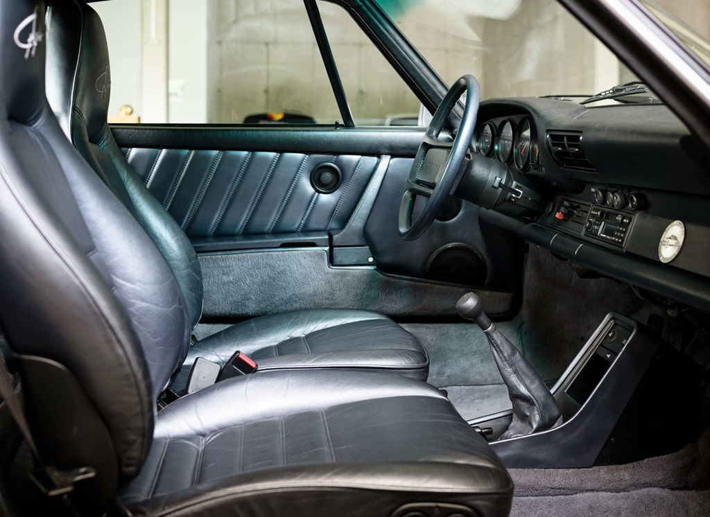 Porsche 911 Carrera 3.2