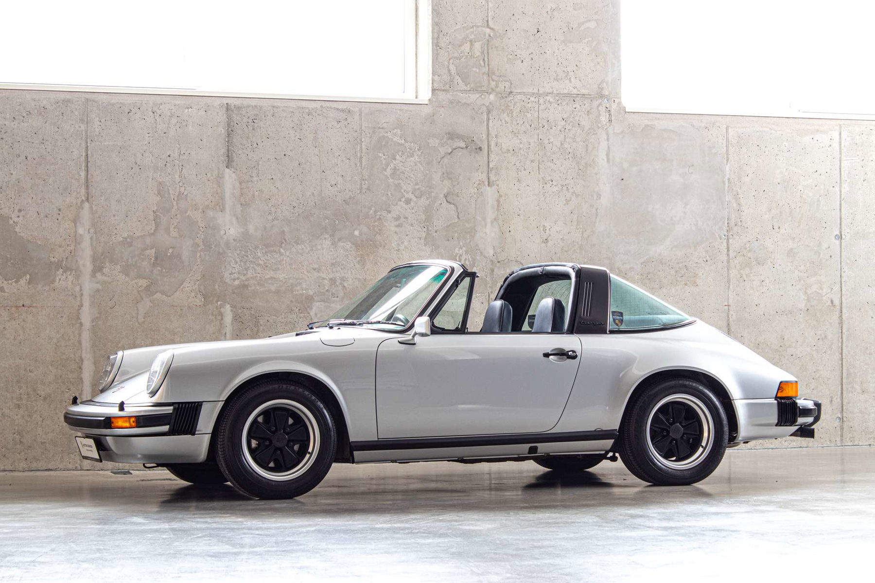 Porsche 911 Carrera S 1/43 シルバー　PSEA2011 Porsche 911 Carrera 2,7 1975 - elferspot.com - Marketplace for