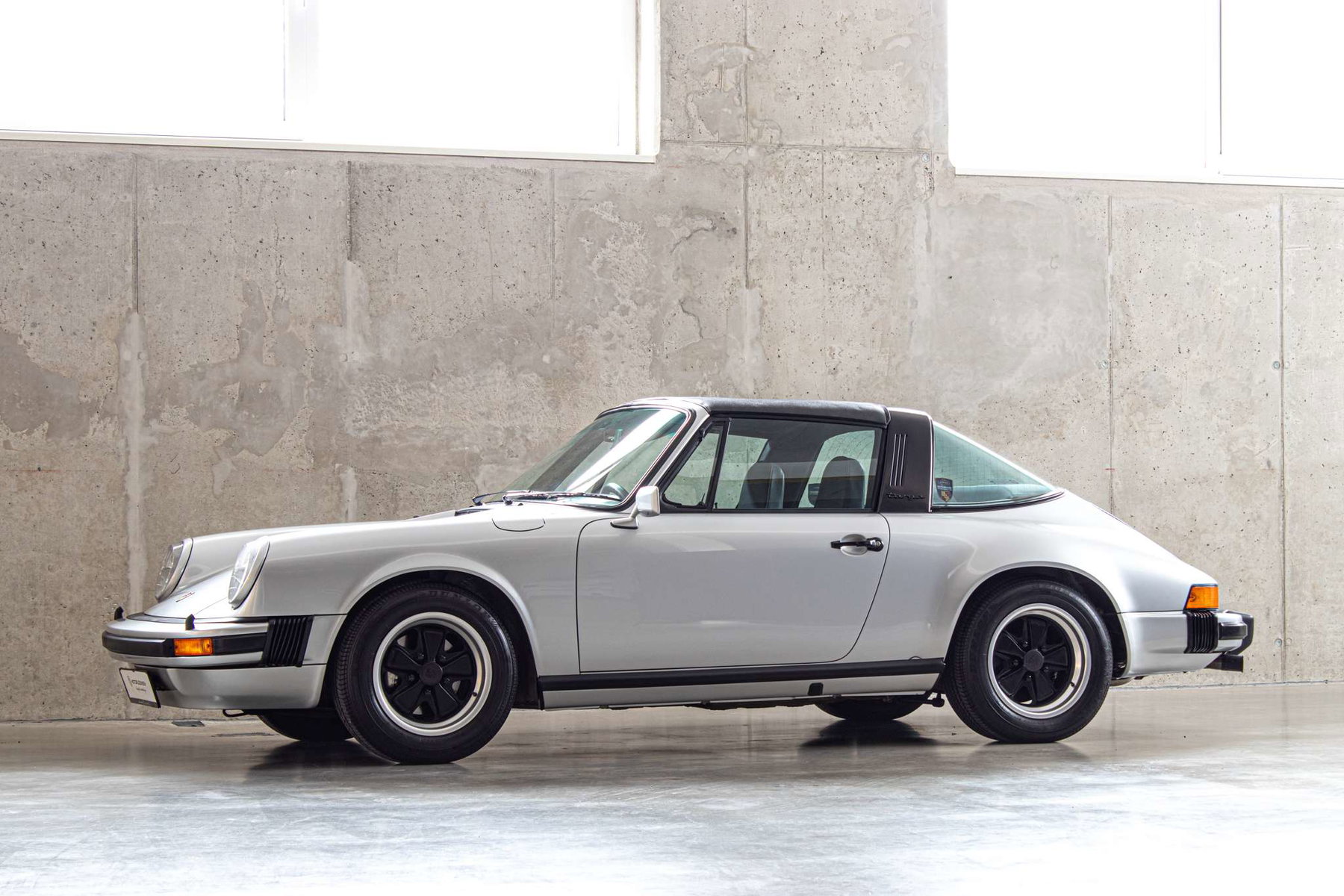Porsche 911 Carrera 2,7 1975 - elferspot.com - Marketplace for