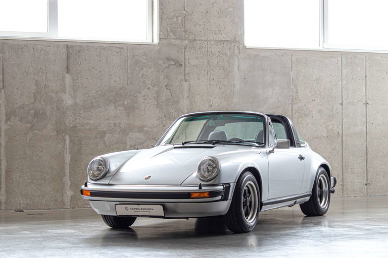 Porsche 911 Carrera 2,7