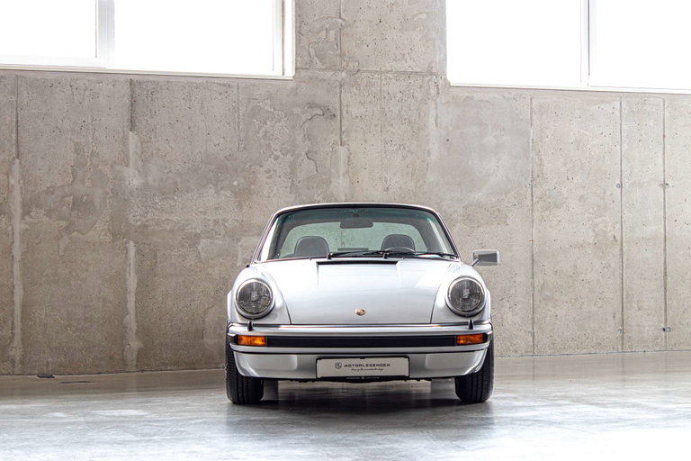 Porsche 911 Carrera 2,7