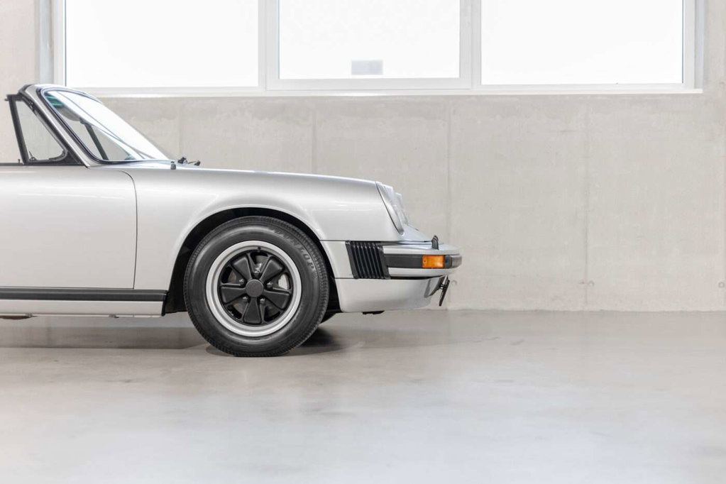 Porsche 911 Carrera 2,7