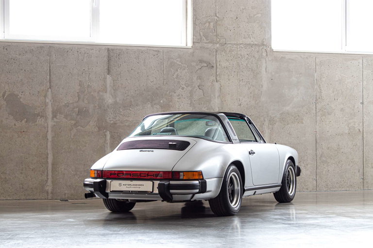 Porsche 911 Carrera 2,7