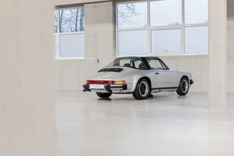 Porsche 911 Carrera 2,7