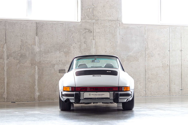 Porsche 911 Carrera 2,7