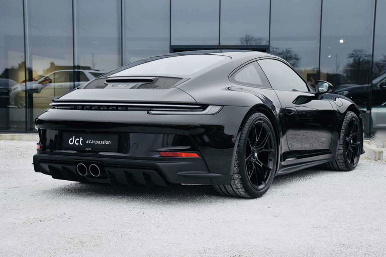 Porsche 992 GT3 Touring