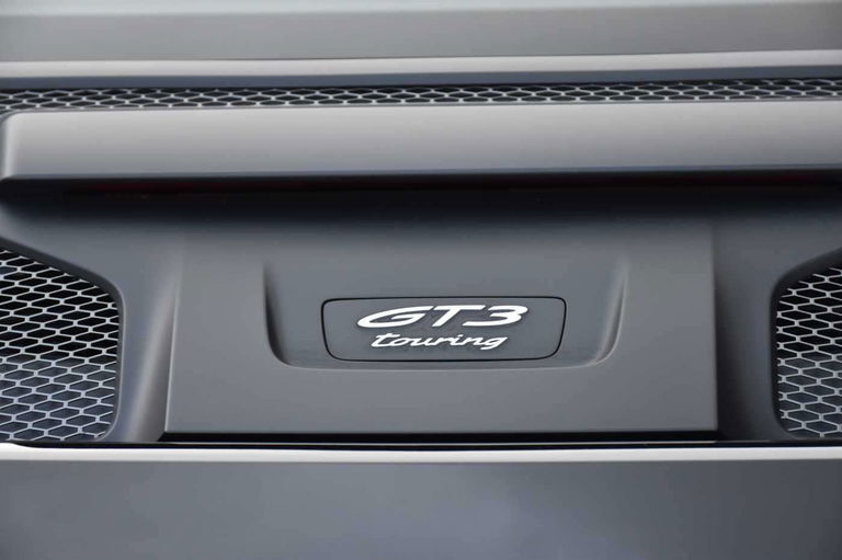 Porsche 992 GT3 Touring