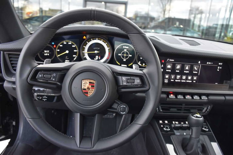 Porsche 992 GT3 Touring