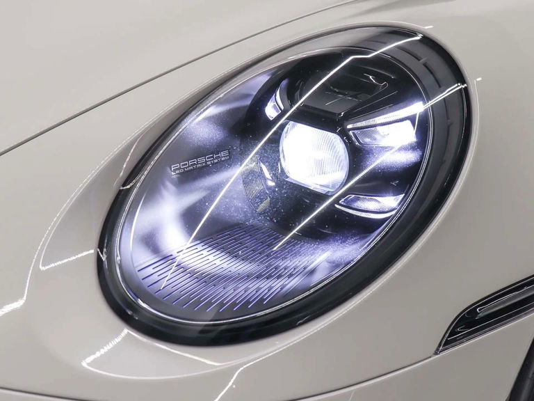 Porsche 992 GT3 Touring