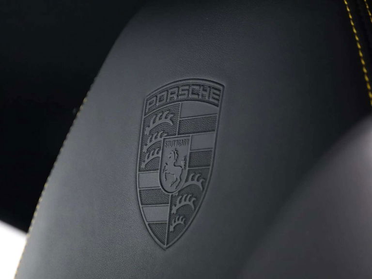 Porsche 992 GT3 Touring