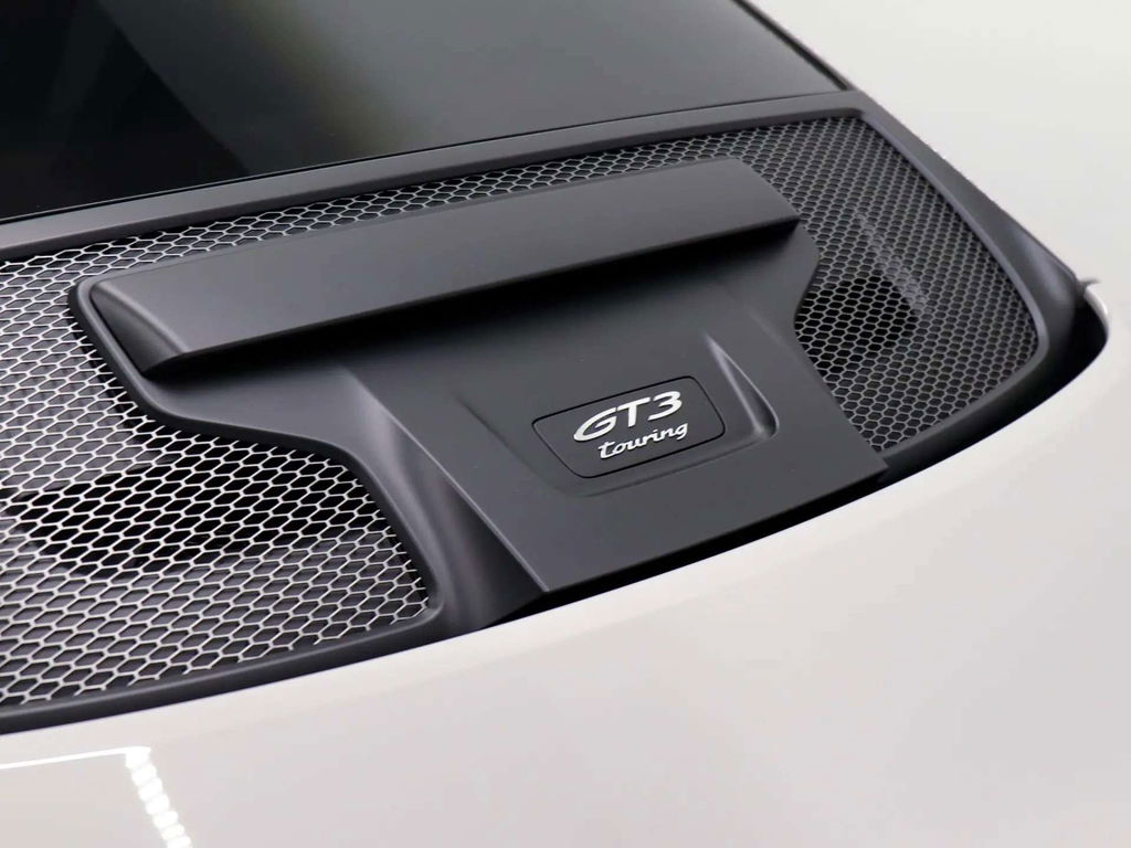 Porsche 992 GT3 Touring