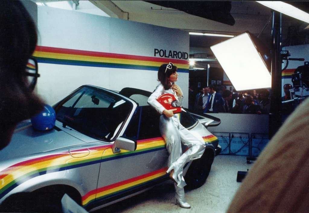 bb-Auto Porsche 911 Turbo Targa Regenbogenporsche Polaroid auf der Photokina