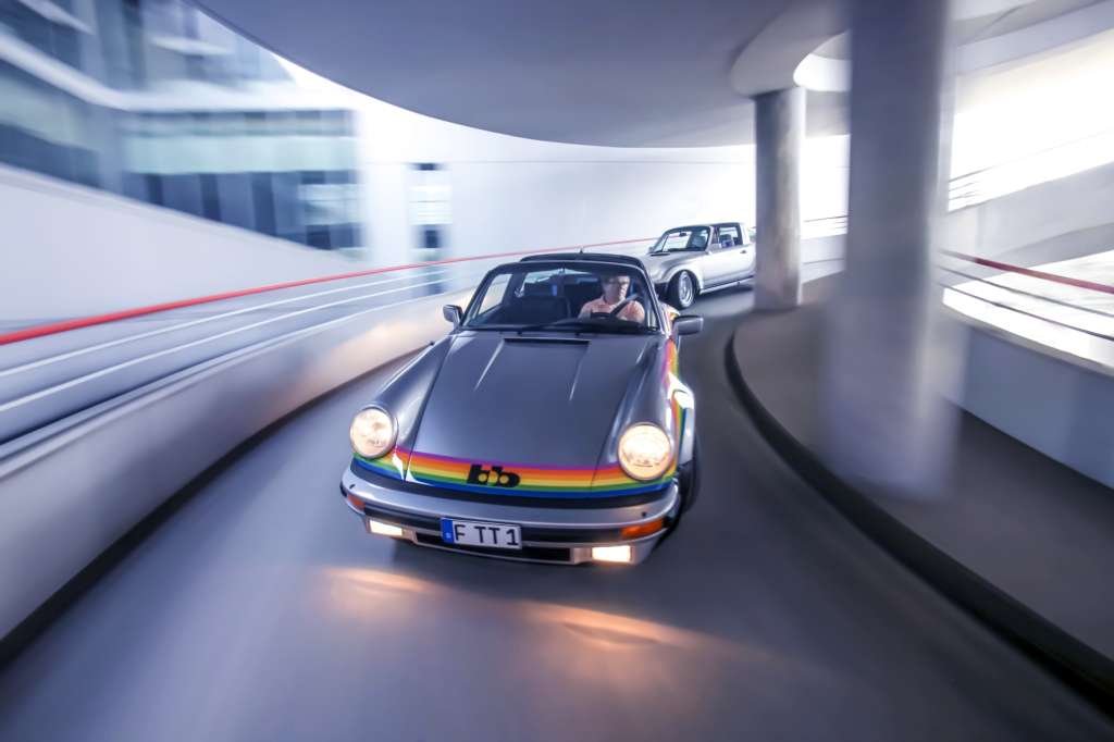 Rainer Buchmann bb-Auto Regenbogen Porsche, rainbow Porsche 911 (930) Turbo Targa
