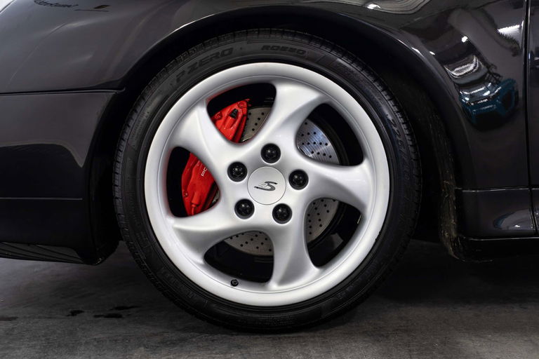 Porsche 993 Carrera 4S