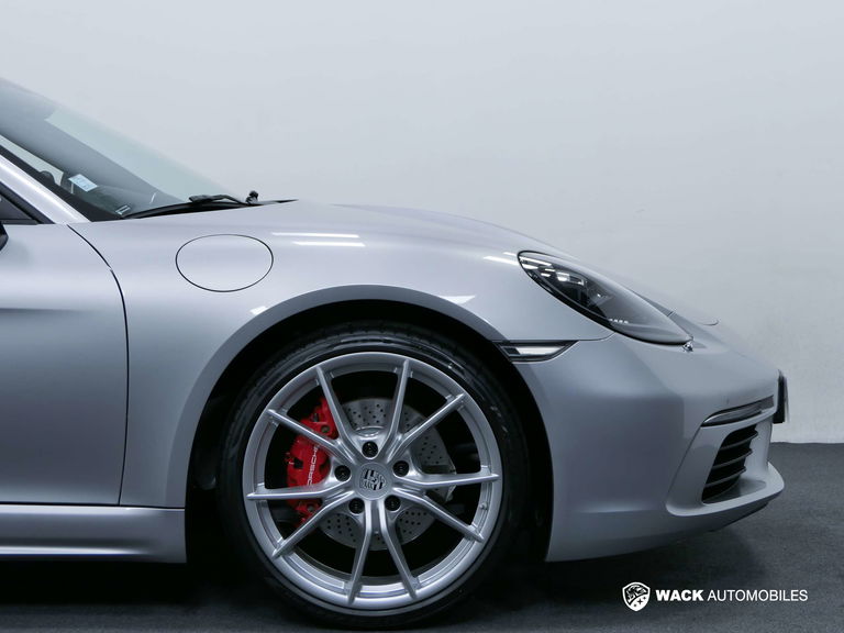 Porsche 718 Boxster S